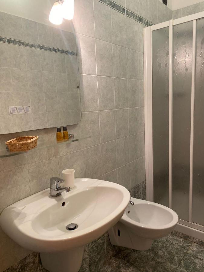 Hotel Pine Beach روسولينا ماري المظهر الخارجي الصورة