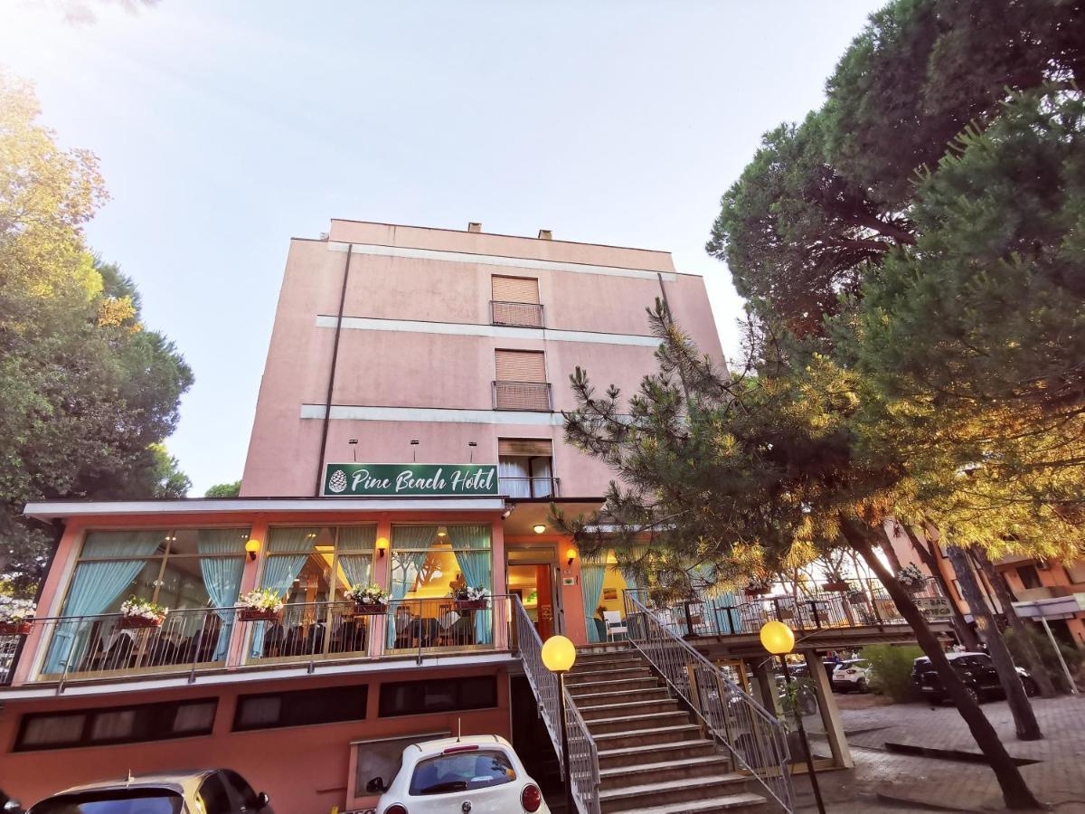Hotel Pine Beach روسولينا ماري المظهر الخارجي الصورة